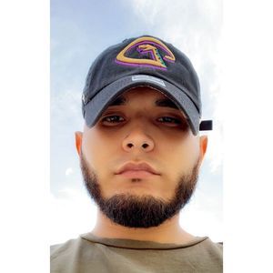 Meet your Posher, Moises